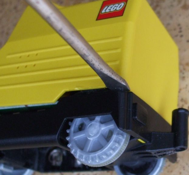 Lego Duplo Intelli Lok von unten